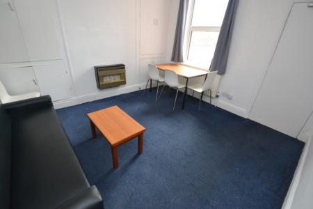 3 bedroom Terraced House to let in Highfield Road, Dunkirk, Nottingham, NG7