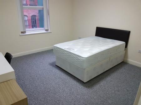 4 bedroom Town house to let in Radford Road, Radford, Nottingham, NG7