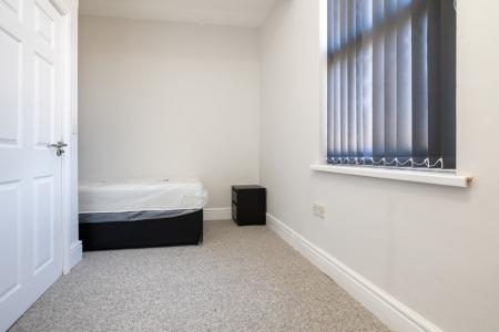 5 bedroom Town house to let in Radford Road, Radford, Nottingham, NG7
