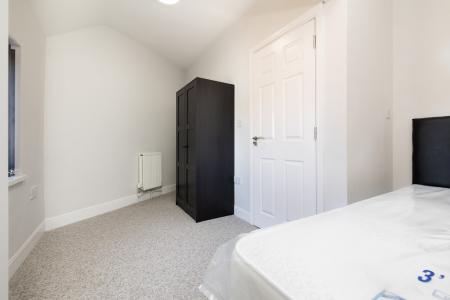 5 bedroom Town house to let in Radford Road, Radford, Nottingham, NG7