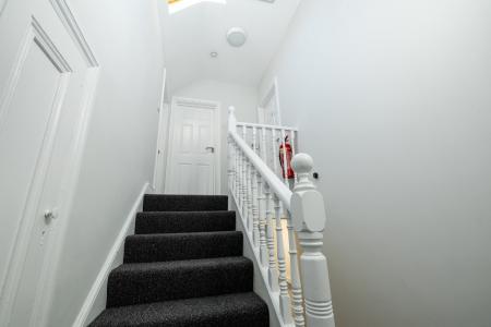 5 bedroom Town house to let in Radford Road, Radford, Nottingham, NG7