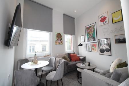 6 bedroom Flat to let in Broad Street, City Centre, Nottingham, NG1