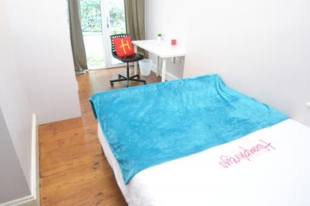 8 bedroom Detached house to let in Derby Grove, Lenton, Nottingham, NG7