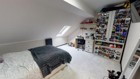 8 bedroom Flat to let in North Sherwood Street, Arboretum, Nottingham, NG1