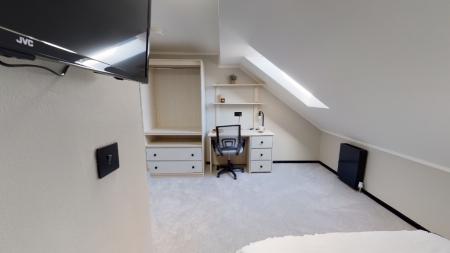 8 bedroom Flat to let in North Sherwood Street, Arboretum, Nottingham, NG1