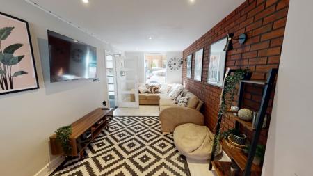 8 bedroom Flat to let in North Sherwood Street, Arboretum, Nottingham, NG1