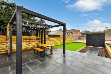 6 bedroom Semi-detached house to let in Marlborough Street, Dunkirk, Nottingham, NG7