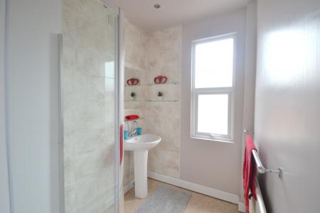 6 bedroom Semi-detached house to let in Bute Avenue, Lenton, Nottingham, NG7