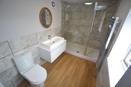 4 bedroom Flat to let in Cromwell Street, Arboretum, Nottingham, NG7