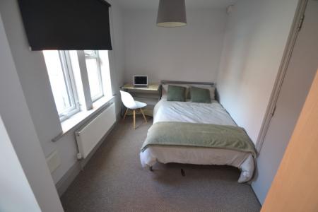 2 bedroom Flat to let in Exeter Road, Nottingham, NG7