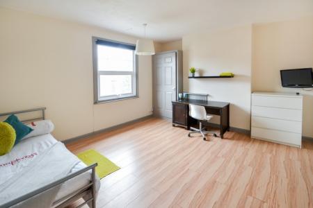 6 bedroom Terraced House to let in Gedling Grove, Arboretum, Nottingham, NG7