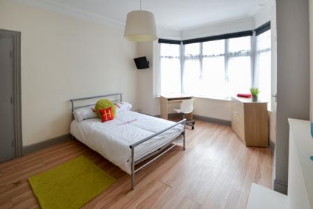 6 bedroom Terraced House to let in Gedling Grove, Arboretum, Nottingham, NG7