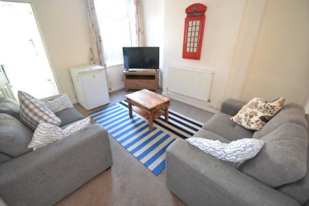 4 bedroom Terraced House to let in Harley Street, Lenton, Nottingham, NG7