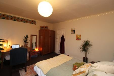 4 bedroom Terraced House to let in Harrington Drive, Lenton, Nottingham, NG7