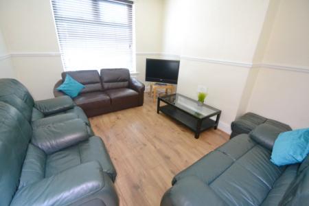 6 bedroom Detached house to let in Johnson Road, Lenton, Nottingham, NG7