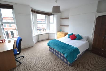 5 bedroom Detached house to let in Johnson Road, Lenton, Nottingham, NG7