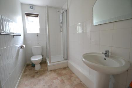5 bedroom Detached house to let in Johnson Road, Lenton, Nottingham, NG7