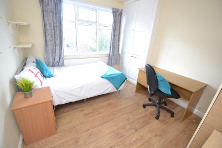 Lace Street, Dunkirk, Nottingham, NG7