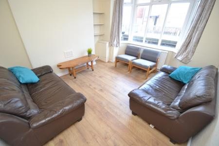 4 bedroom Semi-detached house to let in Lace Street, Dunkirk, Nottingham, NG7
