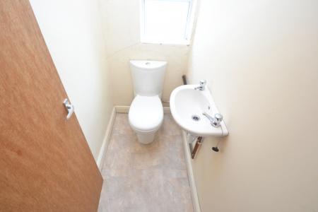 5 bedroom Detached house to let in Lenton Boulevard, Lenton, Nottingham, NG7