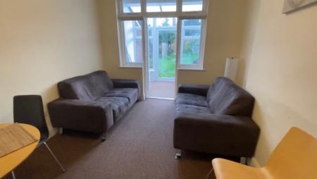 4 bedroom Semi-detached house to let in Marlborough Road, Nottingham, NG9