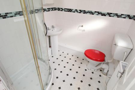 5 bedroom Semi-detached house to let in Montpelier Road, Dunkirk, Nottingham, NG7