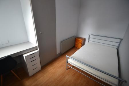 2 bedroom Flat to let in Mount Hooton Road, Forest Fields, Nottingham, NG7