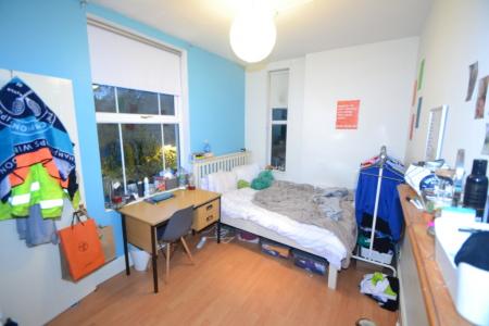 6 bedroom Flat to let in Raleigh Street, Arboretum, Nottingham, NG7