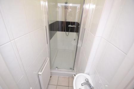 6 bedroom Semi-detached house to let in Sherwin Road, Lenton, Nottingham, NG7