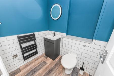 12 bedroom Town house to let in Waverley Street, Arboretum, Nottingham, NG7