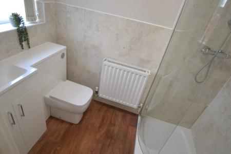 4 bedroom Semi-detached house to let in West Avenue, West Bridgford, NG2