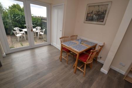 4 bedroom Semi-detached house to let in Allenfield Court, Park Road, Nottingham, NG7