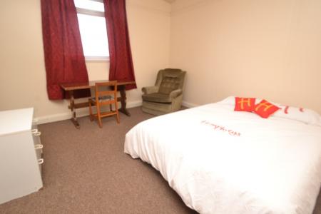 6 bedroom Terraced House to let in Derby Road, Lenton, Nottingham, NG7