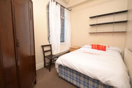 6 bedroom Terraced House to let in Derby Road, Lenton, Nottingham, NG7