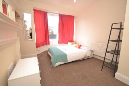 Derby Road, Lenton, Nottingham, NG7
