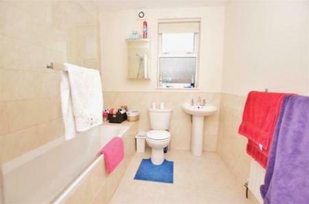 2 bedroom Terraced House to let in Warwick Street, Dunkirk, Nottingham, NG7
