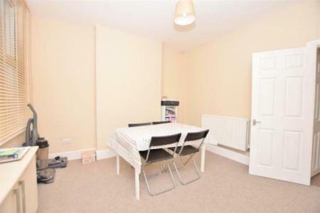 2 bedroom Terraced House to let in Warwick Street, Dunkirk, Nottingham, NG7