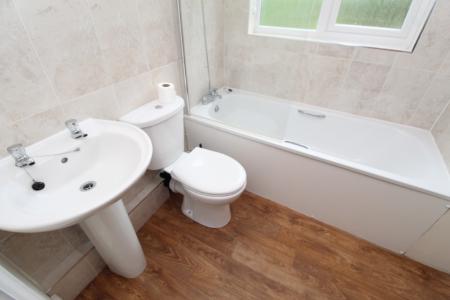 4 bedroom Semi-detached house to let in Marlborough Street, Dunkirk, Nottingham, NG7