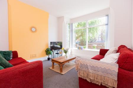 6 bedroom Terraced House to let in Melton Road, West Bridgford, NG2