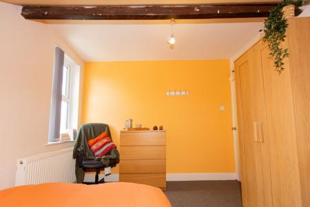 6 bedroom Terraced House to let in Melton Road, West Bridgford, NG2