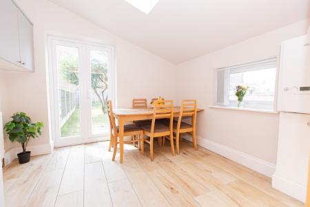 6 bedroom Terraced House to let in Melton Road, West Bridgford, NG2