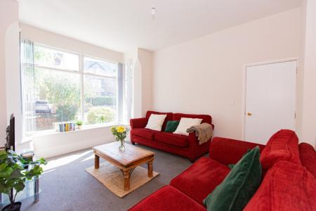 6 bedroom Terraced House to let in Melton Road, West Bridgford, NG2