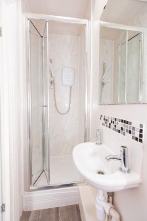 6 bedroom Terraced House to let in Melton Road, West Bridgford, NG2
