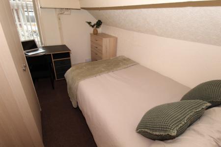 3 bedroom Detached house to let in Marlborough Street, Dunkirk, Nottingham, NG7