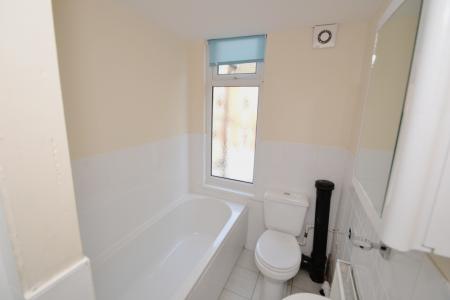 7 bedroom Semi-detached house to let in Derby Grove, Lenton, Nottingham, NG7