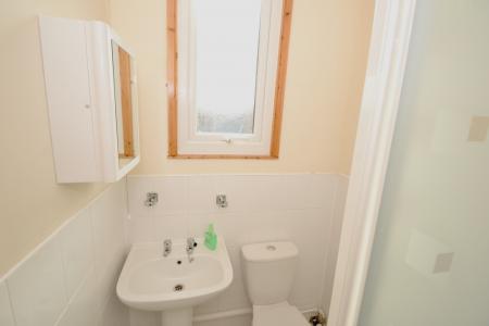7 bedroom Semi-detached house to let in Derby Grove, Lenton, Nottingham, NG7