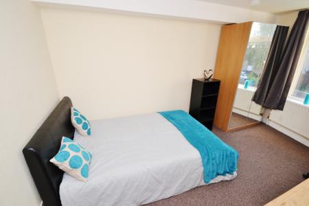 6 bedroom Semi-detached house to let in Ilkeston Road, Lenton, Nottingham, NG7