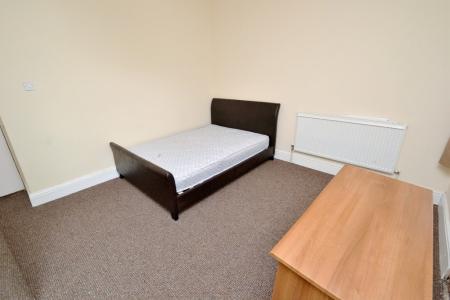 5 bedroom Semi-detached house to let in Johnson Road, Lenton, Nottingham, NG7