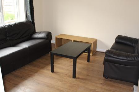 5 bedroom Semi-detached house to let in Johnson Road, Lenton, Nottingham, NG7