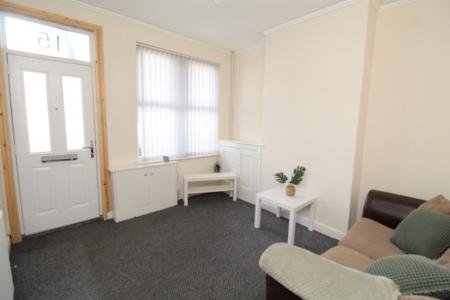 3 bedroom Detached house to let in Beeston Road, Dunkirk, Nottingham, NG7